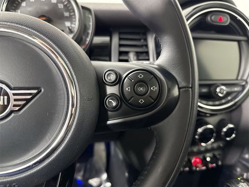 Used 2019 MINI Cooper 2-Door Hardtop image 35