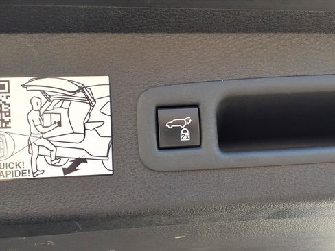 Certified 2024 Toyota Sienna XLE image 29