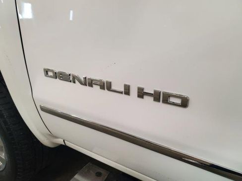 Used 2017 GMC Sierra 2500 Denali w/ Duramax Plus Package image 6