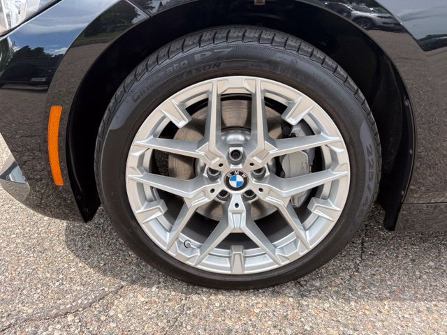 Used 2025 BMW 330i xDrive Sedan AWD/4WD image 8