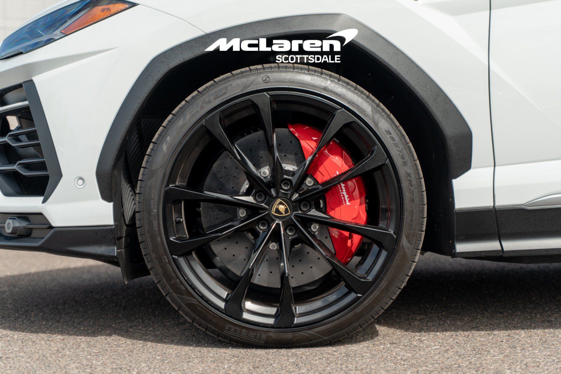Used 2022 Lamborghini Urus AWD/4WD image 33