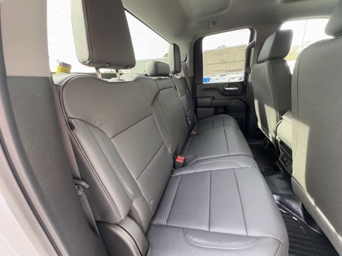 New 2026 GMC Sierra 2500 Pro w/ Convenience Package image 15