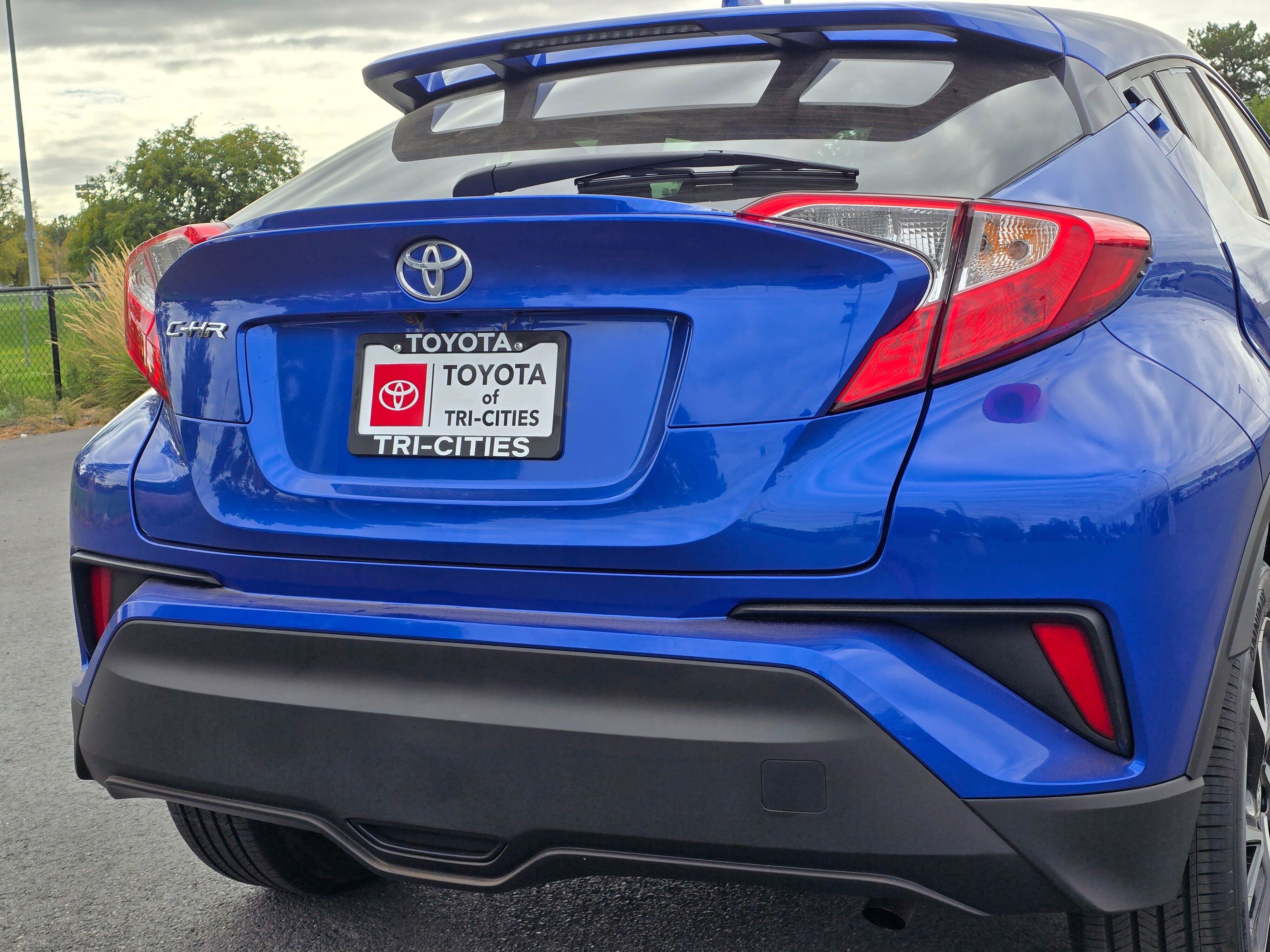 Certified 2021 Toyota C-HR XLE FWD image 14