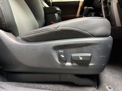 Used 2024 Toyota 4Runner SR5 Premium image 11