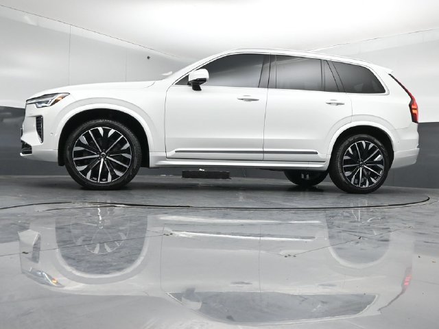 Used 2025 Volvo XC90 B6 Plus w/ Protection Package Premier AWD/4WD image 48