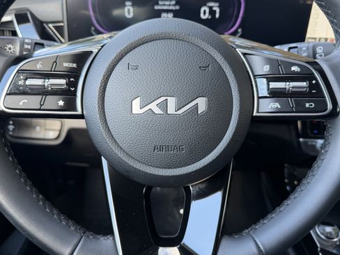 Used 2025 Kia Seltos S image 33