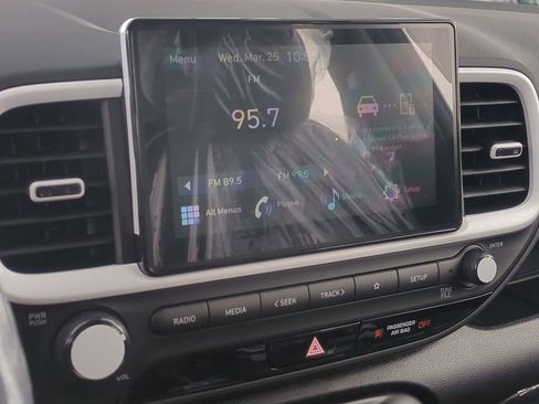 New 2026 Hyundai Venue SEL image 18