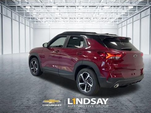 Used 2023 Chevrolet TrailBlazer RS w/ Sun and Liftgate Package FWD image 6