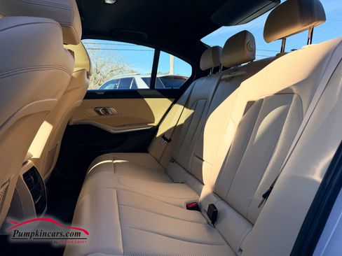 Used 2022 BMW 330i xDrive Sedan w/ Driving Assistance Package AWD/4WD image 8