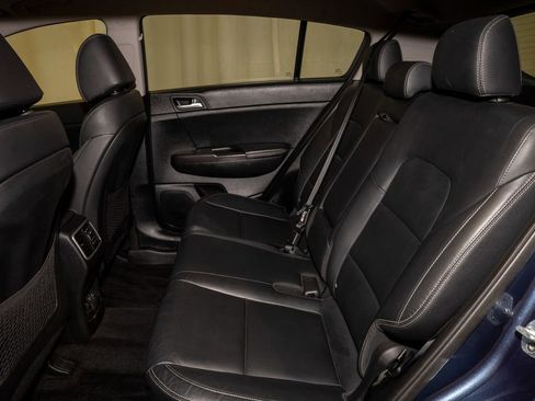 Used 2017 Kia Sportage EX image 8