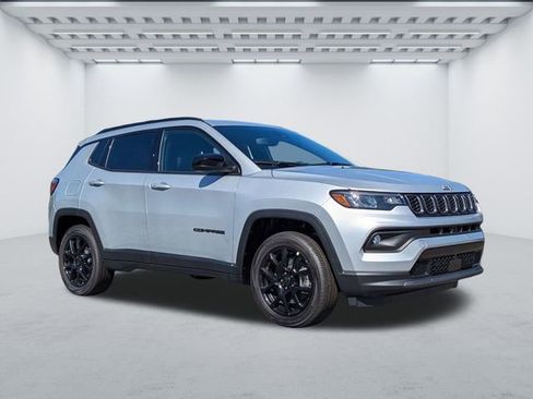 New 2026 Jeep Compass Latitude AWD/4WD image 2