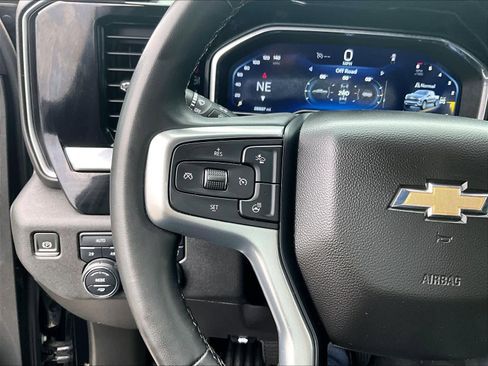 Used 2023 Chevrolet Silverado 1500 LT image 22