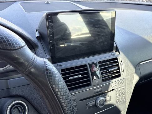 Used 2008 Mercedes-Benz C 300 Sedan image 8