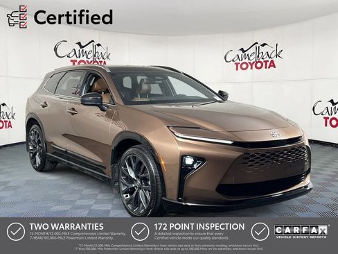 Used 2025 Toyota Crown Signia image 1