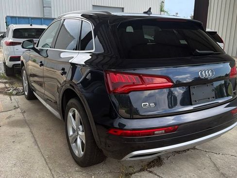 Used 2020 Audi Q5 2.0T Premium w/ Convenience Package AWD/4WD image 4