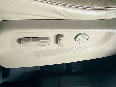 Certified 2024 Honda Odyssey Touring image 13