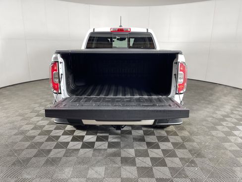 Used 2021 GMC Canyon Denali image 8
