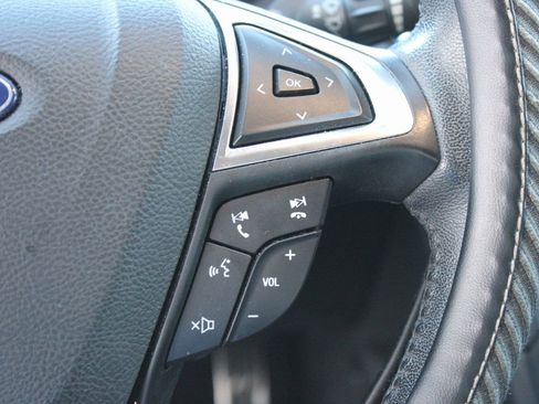 Used 2018 Ford Fusion Titanium image 14