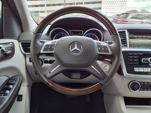 Used 2015 Mercedes-Benz ML 350 ML 350 4dr SUV image 13