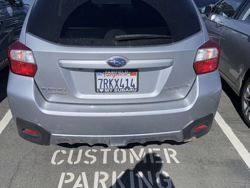 Used 2017 Subaru Crosstrek 2.0i Premium image 3