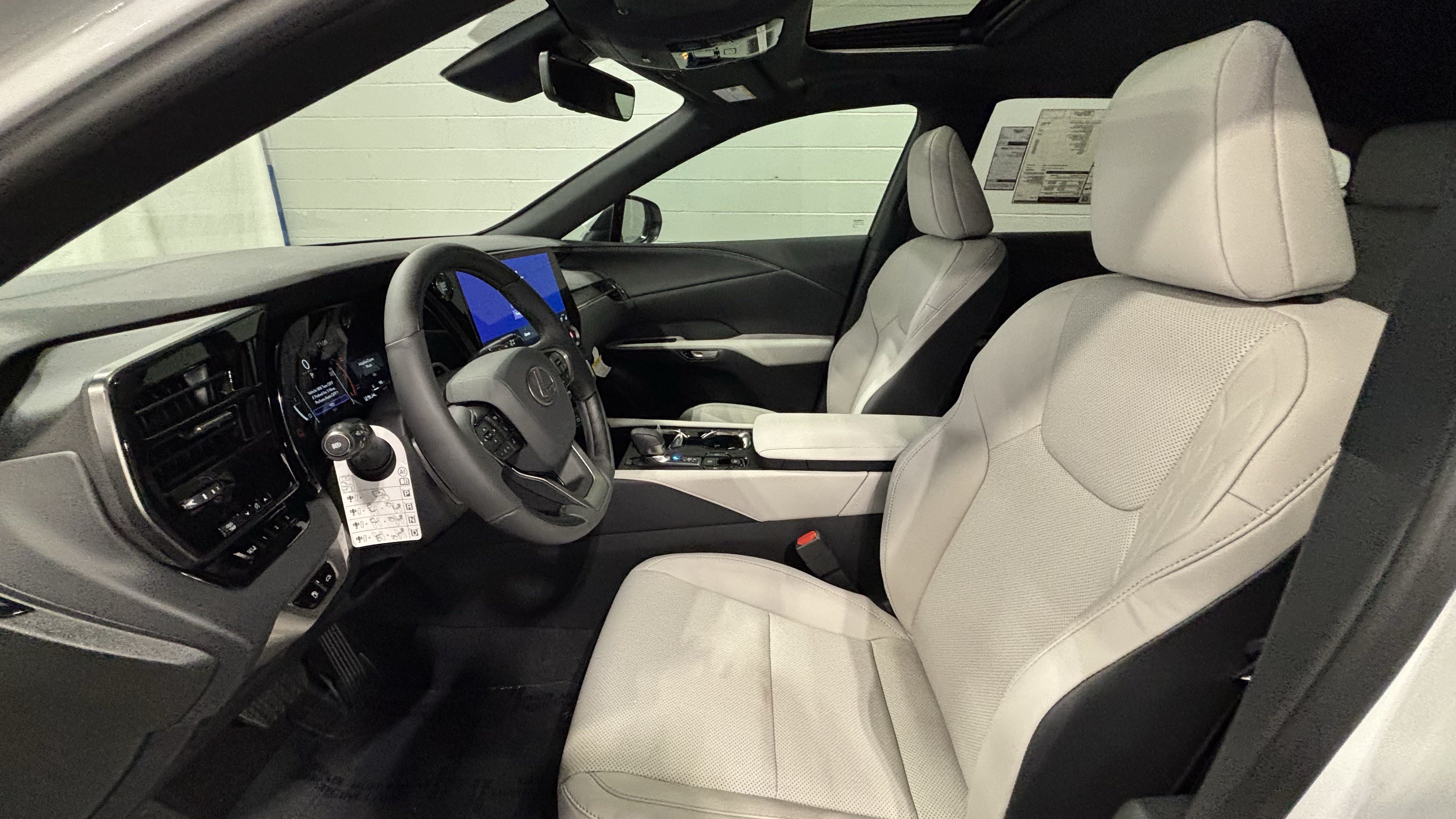 New 2026 Lexus RX 350 Premium w/ Convenience Package FWD image 29