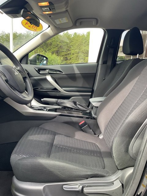 Used 2024 Mitsubishi Eclipse Cross LE AWD/4WD image 16
