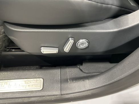 New 2026 Lincoln Nautilus Premier w/ Equipment Group 102A AWD/4WD image 11