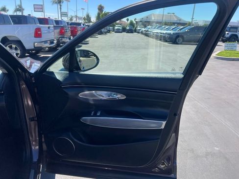 Used 2023 Genesis GV70 2.5T w/ Advanced Package AWD/4WD image 42