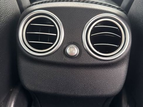 Used 2020 Mercedes-Benz C 300 4MATIC Sedan image 18