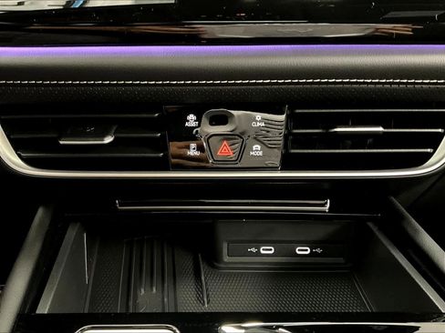 New 2026 Volkswagen Atlas Cross Sport SEL image 21