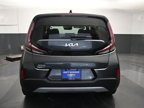 Used 2025 Kia Soul LX w/ LX Technology Package image 10
