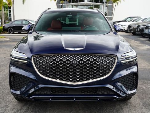 Used 2023 Genesis GV70 2.5T w/ Sport Prestige Package AWD/4WD image 2