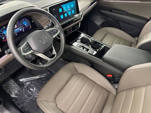 New 2026 Volkswagen Atlas SEL AWD/4WD image 9