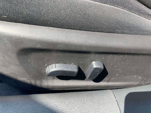 Used 2024 Nissan Altima 2.5 SV FWD image 13
