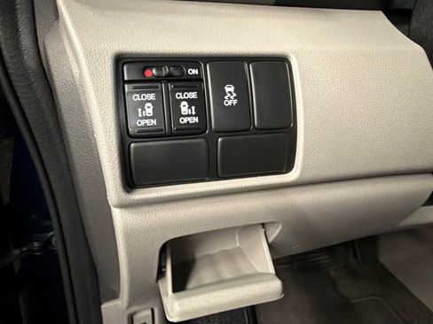 Used 2016 Honda Odyssey EX image 23