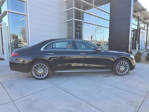 New 2026 Mercedes-Benz S 580 4MATIC Sedan image 2