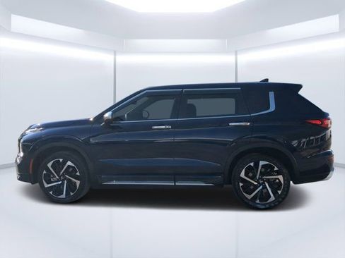 Used 2023 Mitsubishi Outlander SE AWD/4WD image 6
