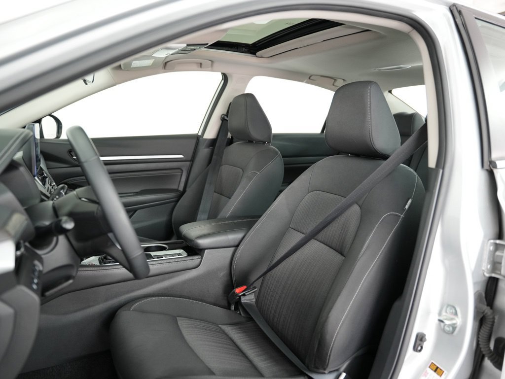 Used 2023 Nissan Altima 2.5 SV w/ SV Premium Package FWD image 41