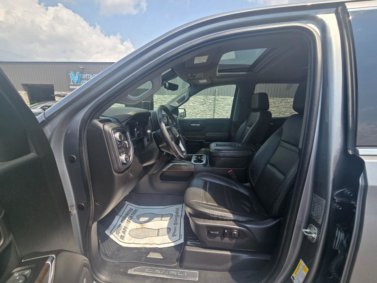 Used 2019 GMC Sierra 1500 Denali w/ Denali Ultimate Package AWD/4WD image 13