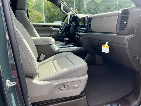 New 2026 Chevrolet Silverado 1500 LTZ w/ LTZ Premium Package image 18