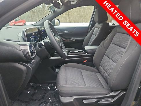 Used 2025 Chevrolet Equinox LT image 19