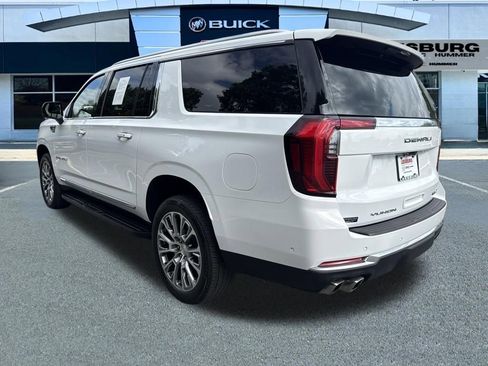 Used 2025 GMC Yukon XL Denali AWD/4WD image 5