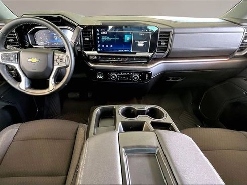 Used 2024 Chevrolet Silverado 1500 LT image 7