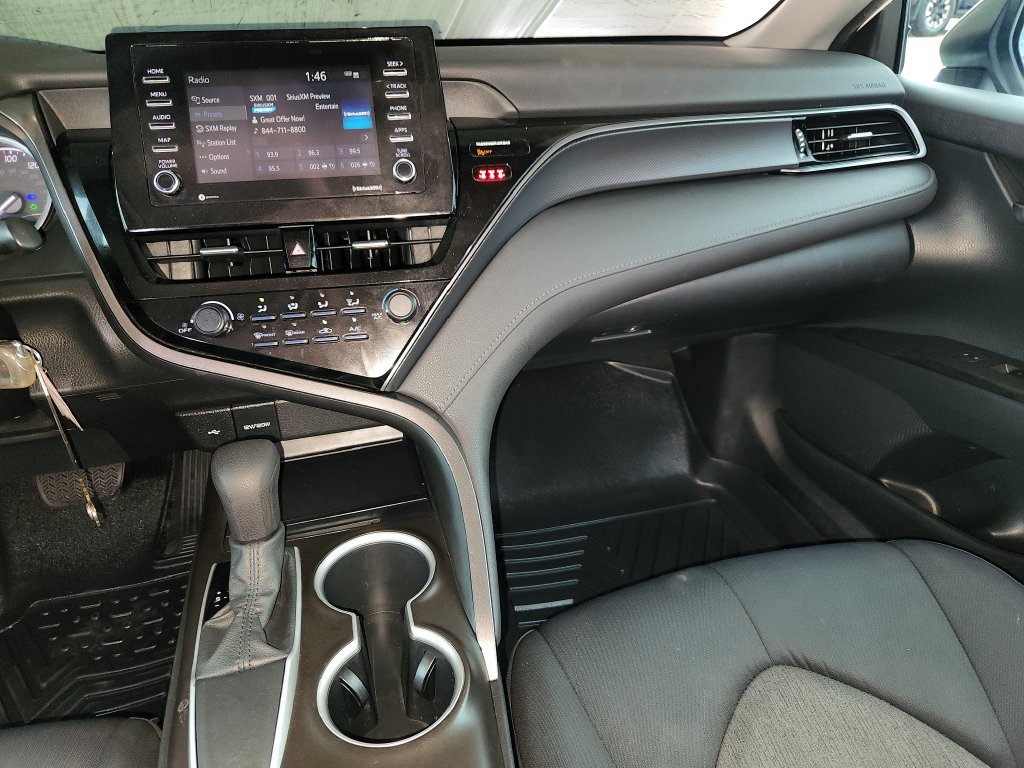 Used 2021 Toyota Camry LE FWD image 17