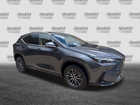 Used 2024 Lexus NX 250 FWD w/ Towing Package (2000 Lbs) image 2