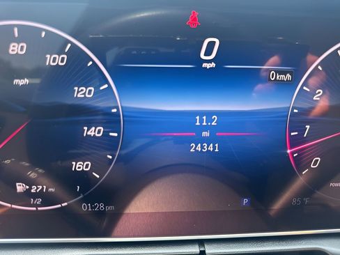 Used 2025 Mercedes-Benz C 300 Sedan image 21