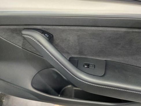 Used 2021 Tesla Model 3 Standard Range Plus RWD image 6