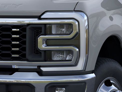 New 2026 Ford F350 Lariat w/ Lariat Ultimate Package AWD/4WD image 18