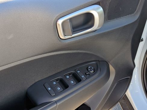 New 2026 Hyundai Venue SEL FWD image 15