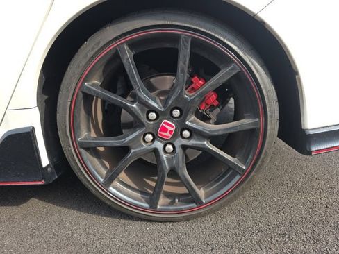 Used 2020 Honda Civic Type R image 10